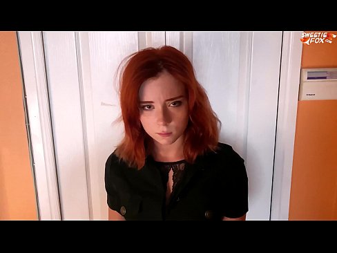 ❤️ Vartija rankaisi nättiä naista myymälävarkaudesta - Cum In Mouth ️ Kova porno at us ❌❤