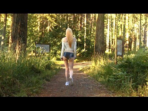 ❤️ Kaunis nainen liikkuu hitaasti, ei alaston video ️ Kova porno at us ❌❤